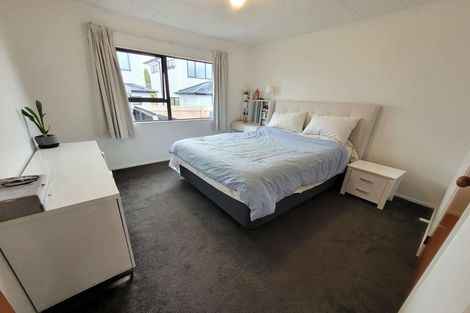 Photo of property in 94 Roberts Road, Te Atatu South, Auckland, 0610