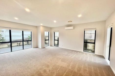 Photo of property in 52 Golden Morning Drive, Albany Heights, Auckland, 0632