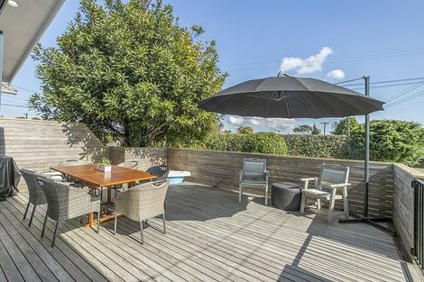 Photo of property in 84 Tiraumea Drive, Pakuranga, Auckland, 2010
