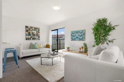 Photo of property in 3/27 Karepo Crescent, Ranui, Auckland, 0612