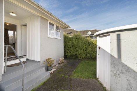 Photo of property in 18 Moheke Avenue, Roslyn, Palmerston North, 4414