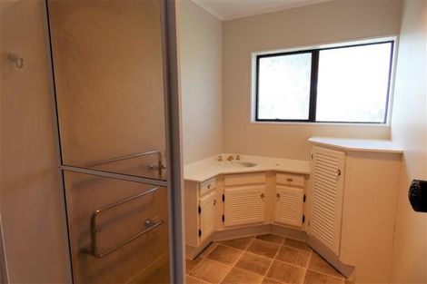 Photo of property in 1/7 Gerald Stokes Avenue, Helensville, 0800