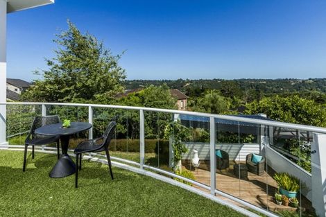 Photo of property in 13 Kittiwake Drive, Schnapper Rock, Auckland, 0632