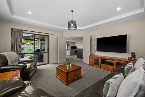 Photo of property in 323 Southland Place, Raureka, Hastings, 4120