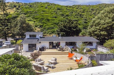 Photo of property in 222 Main Road South, Raumati South, Paraparaumu, 5032