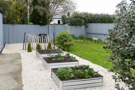 Photo of property in 12 O'connell Place, Havelock North, 4130