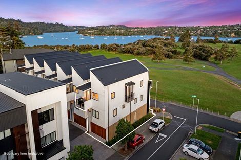 Photo of property in 22 Catalina Drive, Hobsonville, Auckland, 0616