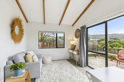 Photo of property in 8a Tarawera Road, Johnsonville, Wellington, 6037