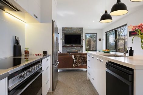 Photo of property in 1 Appin Court, Jacks Point, Queenstown, 9371
