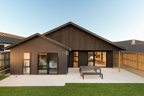 Photo of property in 50 Muster Road, Jacks Point, 9371