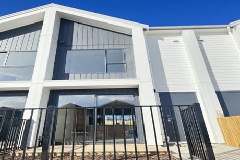 Photo of property in 71 Tarapuka Road, Westgate, Auckland, 0814