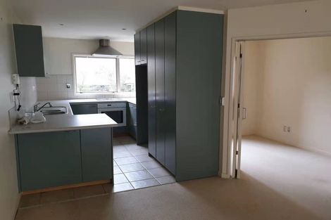 Photo of property in 5 Mannikin Place, Unsworth Heights, Auckland, 0632