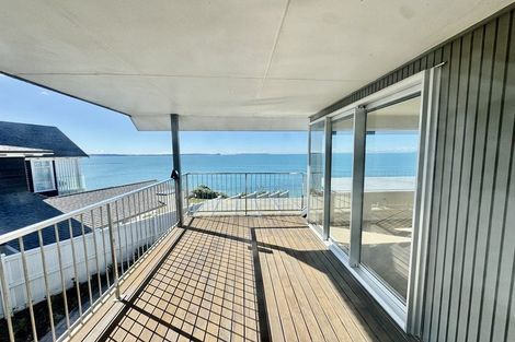 Photo of property in 2 Cliff Road, Torbay, Auckland, 0630