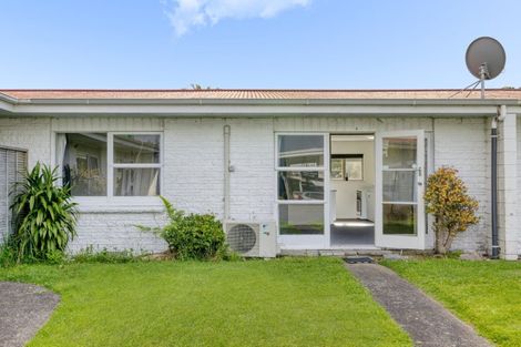 Photo of property in 4/35 Bureta Road, Otumoetai, Tauranga, 3110