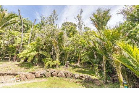 Photo of property in 215 Shaw Road, Titirangi, Auckland, 0604