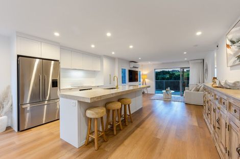 Photo of property in 69 Glenvar Ridge Road, Long Bay, Auckland, 0630