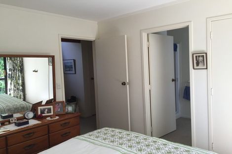 Photo of property in 3 Fayette Place, Te Atatu South, Auckland, 0610