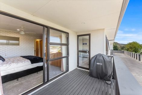 Photo of property in 4/24 Acheron Road, Paremata, Porirua, 5026