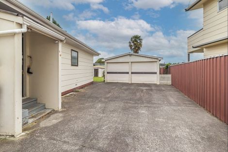 Photo of property in 3 Nikau Street, Levin, 5510