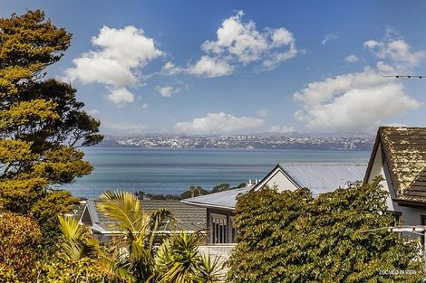 Photo of property in 49 Seaview Road, Castor Bay, Auckland, 0620