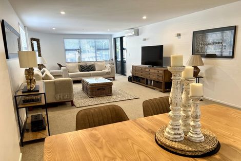 Photo of property in 18/3 Maunganui Road, Mount Maunganui, 3116