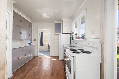 Photo of property in 38 Milton Street, Roslyn, Palmerston North, 4414