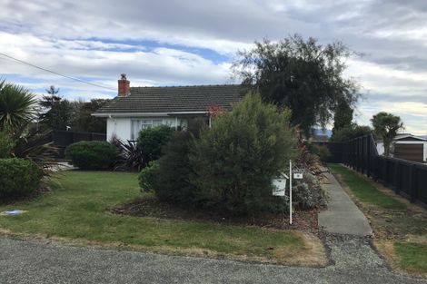 Photo of property in 8 Holmes Street, Waimate, 7924