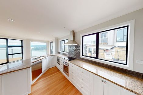 Photo of property in 25u7 Thane Road, Roseneath, Wellington, 6011