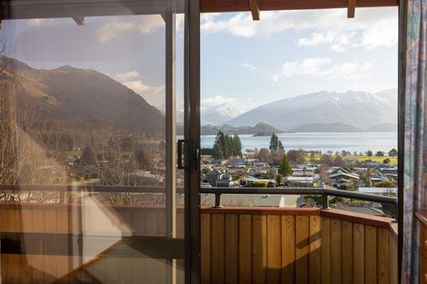Photo of property in 9 Botting Place, Wanaka, 9305