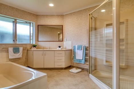 Photo of property in 4 Kingsgate Row, Havelock North, 4130