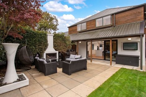 Photo of property in 7 Glandovey Road, Fendalton, Christchurch, 8052