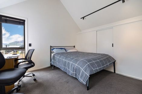 Photo of property in 62 Casterway Crescent, Jacks Point, 9371