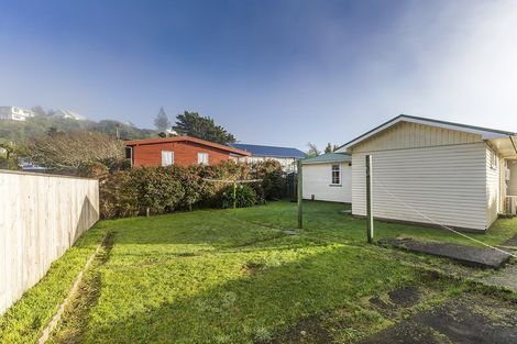 Photo of property in 17 Clifford Road, Johnsonville, Wellington, 6037