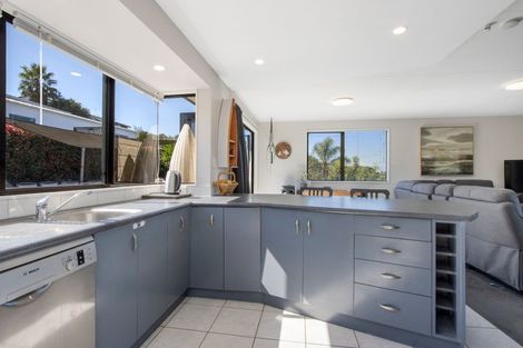 Photo of property in 134 Athenree Road, Athenree, Katikati, 3177
