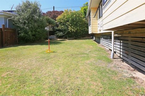 Photo of property in 1 Marlene Avenue, Te Atatu South, Auckland, 0610