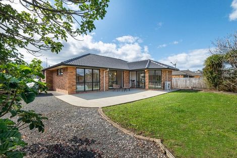 Photo of property in 29 Hugh Green Drive, Pinehill, Auckland, 0632