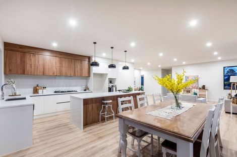 Photo of property in 21 Merv Clarke Lane, Massey, Auckland, 0614