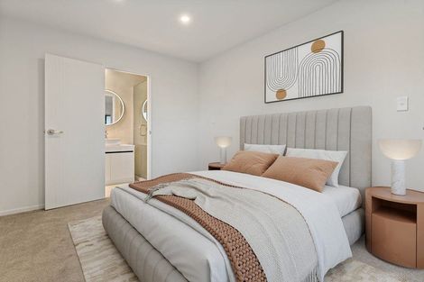 Photo of property in 1/16 Binsted Road, New Lynn, Auckland, 0600