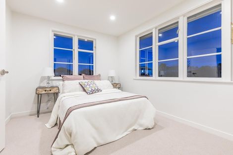 Photo of property in 1/48 Philomel Crescent, Bayswater, Auckland, 0622