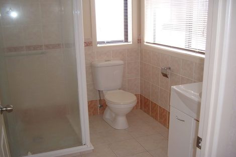 Photo of property in 58 Cyril French Drive, Flat Bush, Auckland, 2016