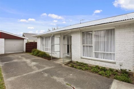 Photo of property in 59 Winters Road, Redwood, Christchurch, 8051