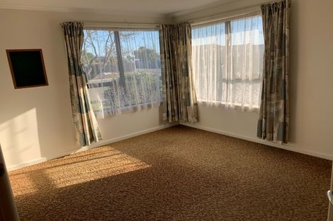 Photo of property in 12 Skerten Avenue, Hornby, Christchurch, 8042