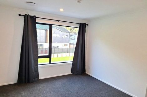 Photo of property in 15 Joseph Bolton Crescent, Trentham, Upper Hutt, 5018