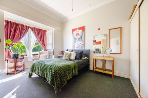 Photo of property in 53 Waverley Street, Waipawa, 4210