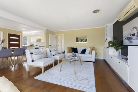 Photo of property in 52 Wallace Place, Westown, New Plymouth, 4310
