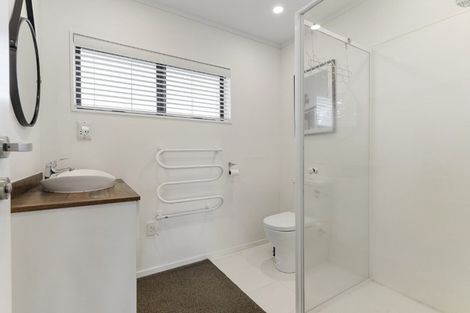 Photo of property in 126 Patiki Place, Whangamata, 3620