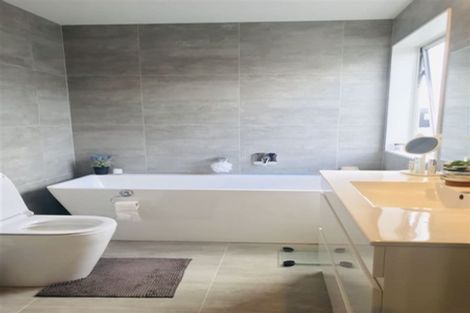 Photo of property in 29 Greenfinch Road, Hobsonville, Auckland, 0616