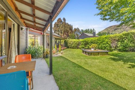 Photo of property in 23 Studholme Road, Wanaka, 9382