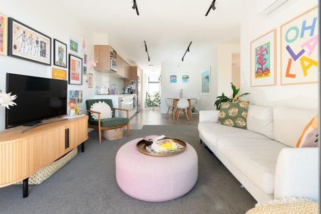 Photo of property in 63u6 Tiketike Way, Brooklyn, Wellington, 6021