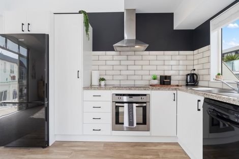 Photo of property in 6/47 Marine Parade, Mount Maunganui, 3116